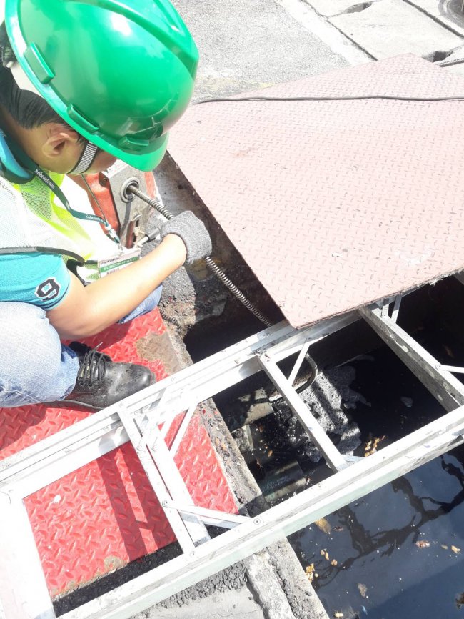 รับแก้ไขท่อน้ำทิ้งอุดตัน ที่โรงงาน อมตะซิตตี้ ชลบุรี