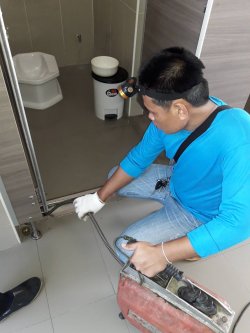 บริการแก้ไขท่อน้ำทิ้งอุดตัน ที่เขตบ่อวิน ศรีราชา ชลบุรี