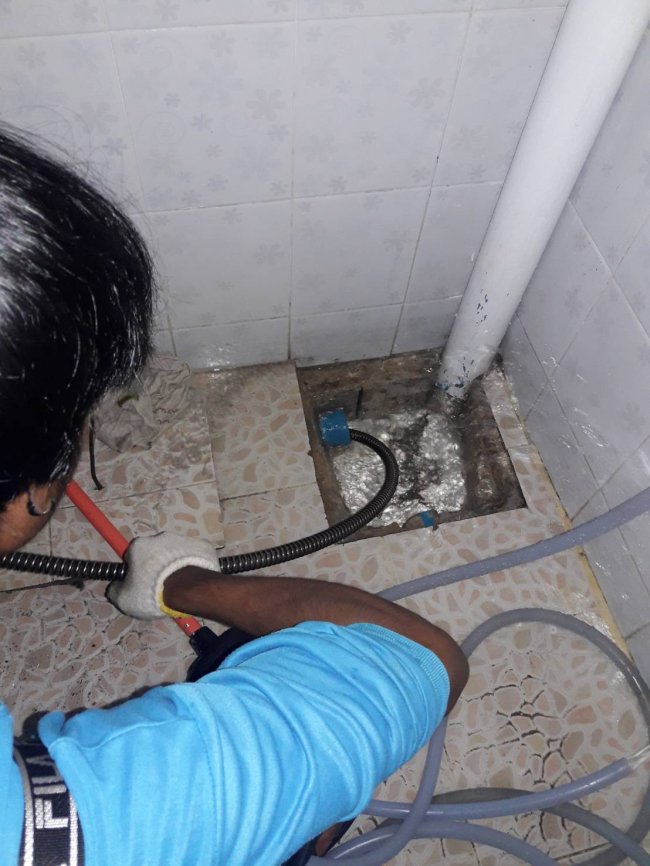 แก้ไขท่อน้ำทิ้งอุดตันที่แหลมฉบัง อ.ศรีราชา จ.ชลบุรี