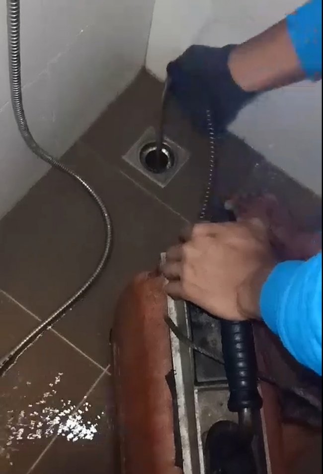 บริการแก้ไขท่อน้ำทิ้งอุดตัน เขตแหลมฉบัง อ.ศรีราชา จ.ชลบุรี