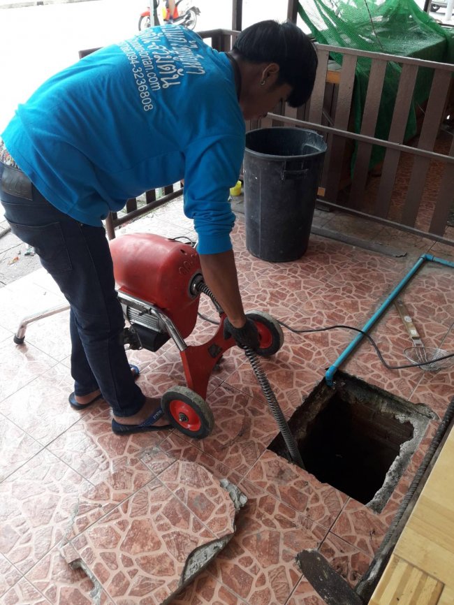 บริการแก้ไขท่อเมนต์อุดตัน ต.นาป่า อ.เมือง จ.ชลบุรี