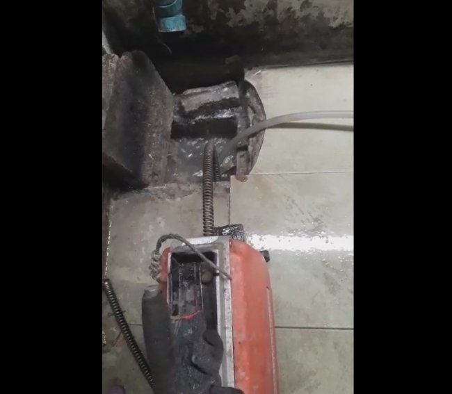 บริการแก้ไข ท่อเมนต์อุดตัน เขตดอนหัวฬ่่อ  ต.นาป่า  อ.เมือง จ.ชลบุรี